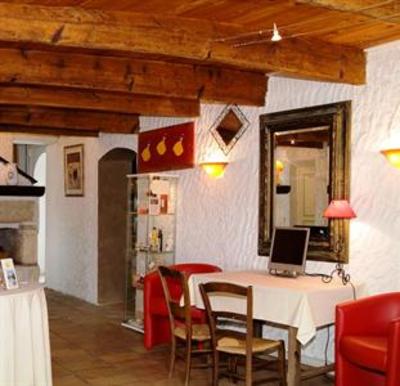фото отеля Lou Garbin Hotel Saint-Laurent-d'Aigouze