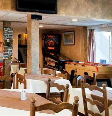 фото отеля Lou Garbin Hotel Saint-Laurent-d'Aigouze