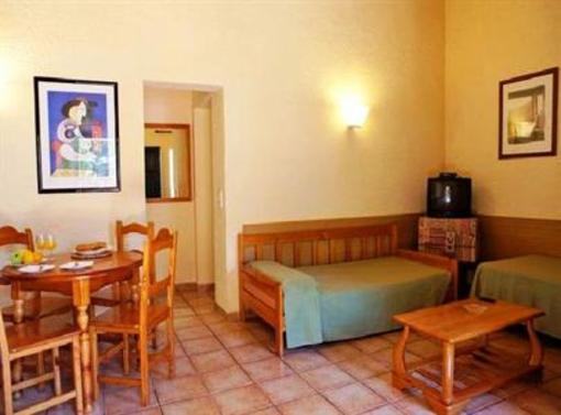 фото отеля Naika Apartments Calvia