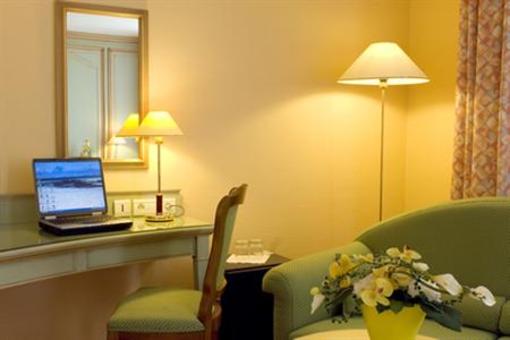 фото отеля L'Hotel Europe