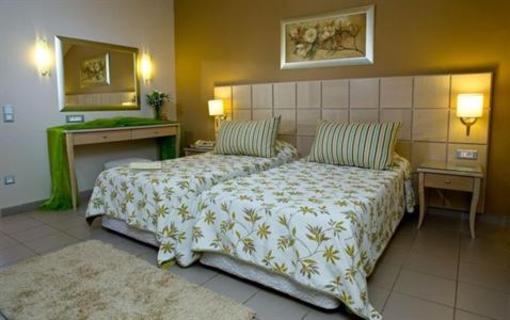фото отеля Ionian Plaza Hotel