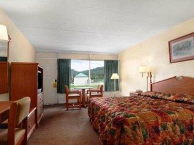 фото отеля Super 8 Motel Pulaski