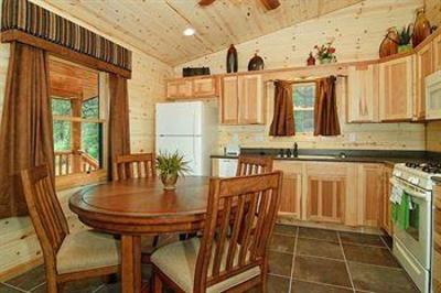 фото отеля Greer Lodge Resort & Cabins
