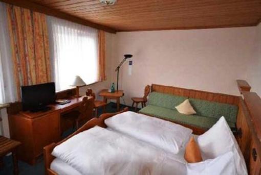 фото отеля Hotel Weisses Ross Schwaig