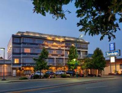 фото отеля Victoria Airport Travelodge Hotel
