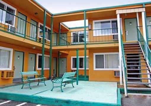 фото отеля Holiday Lodge Yakima