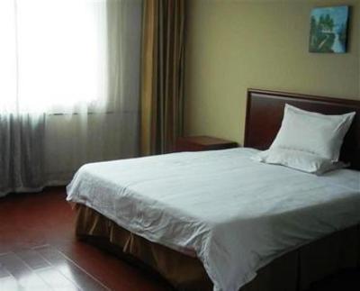 фото отеля Green Tree Inn Shijiazhuang Train North Station