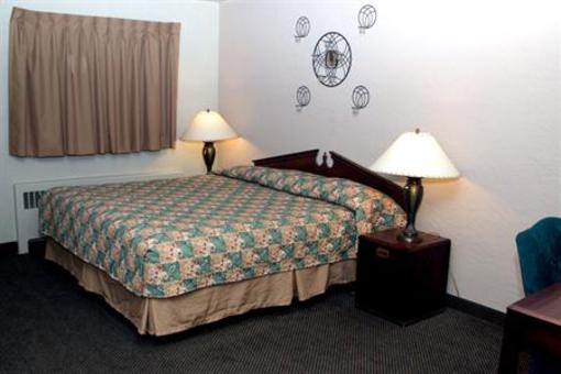 фото отеля Budget Inn & Suites Colby