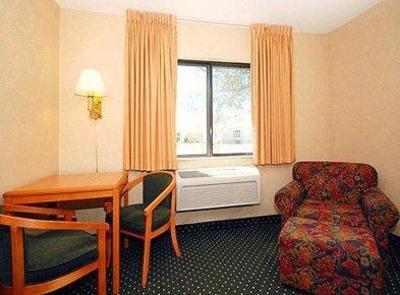 фото отеля Quality Inn Grand Forks