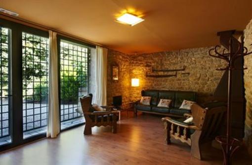фото отеля El Nus de Pedra Apartments Sant Martí de Llémena