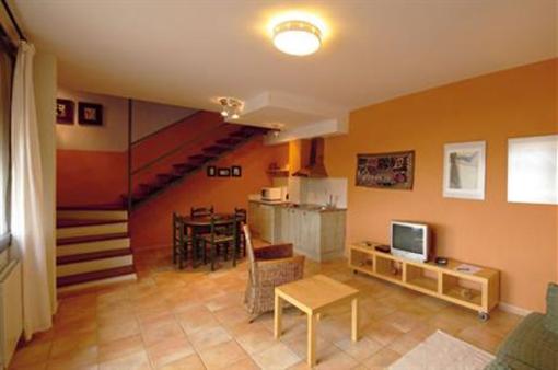 фото отеля El Nus de Pedra Apartments Sant Martí de Llémena