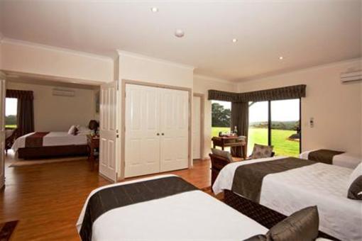 фото отеля Sensational Heights Bed and Breakfast
