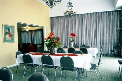 фото отеля Blue Ribbon Inn Magnuson Hotel