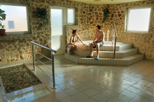 фото отеля Honvedkorhaz AEK Hevizi Rehabilitacios Intezet