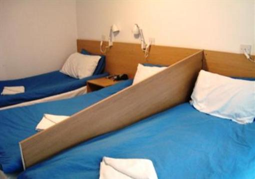 фото отеля Hostel Alma Dover