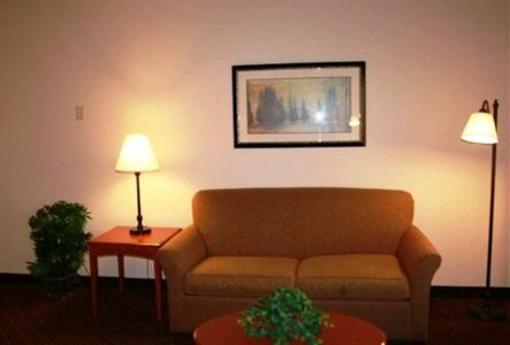 фото отеля Hampton Inn & Suites Macon I-75 North