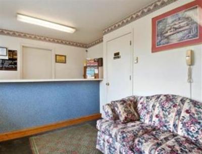 фото отеля Super 8 Motel Jonesville (North Carolina)