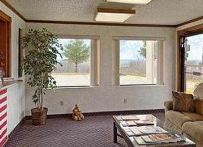 фото отеля Super 8 Boonville