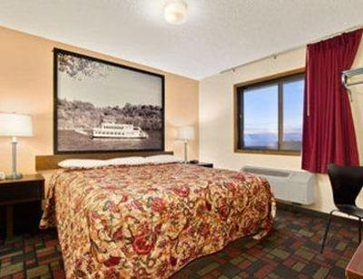 фото отеля Super 8 Boonville