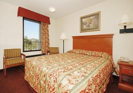 фото отеля Quality Inn Parkway