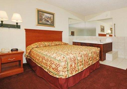 фото отеля Quality Inn Parkway