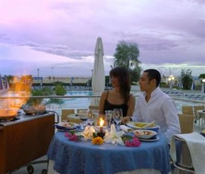 фото отеля Hotel Majestic Beach