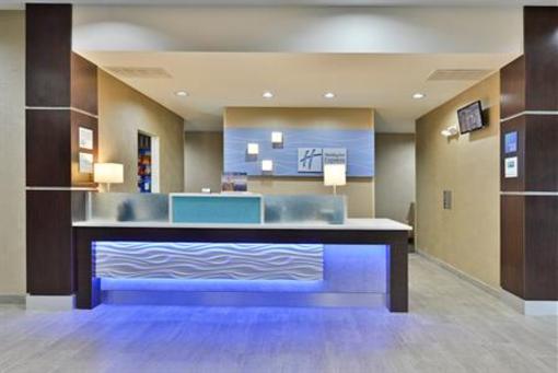 фото отеля Holiday Inn Express Hotel & Suites Forrest City
