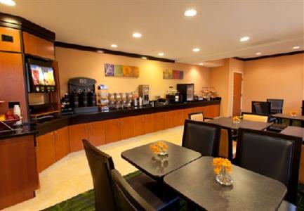 фото отеля Fairfield Inn & Suites Memphis East