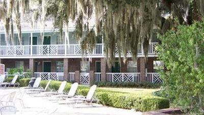 фото отеля Island Inn Saint Simons Island
