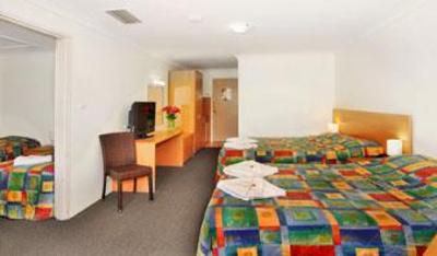 фото отеля Country Capital Motel