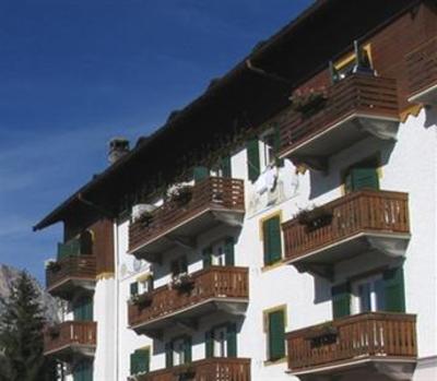 фото отеля Hotel Serena Cortina d'Ampezzo