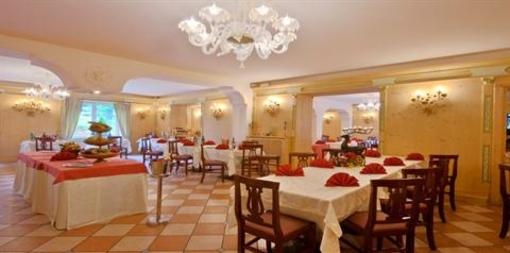 фото отеля Hotel Serena Cortina d'Ampezzo