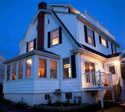 фото отеля Newport Bayside Inn Bed & Breakfast