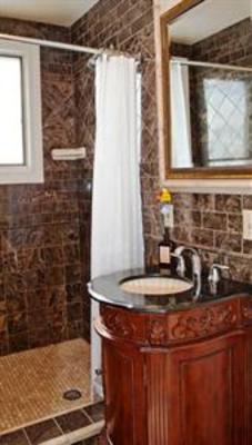 фото отеля Newport Bayside Inn Bed & Breakfast