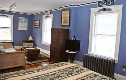 фото отеля Newport Bayside Inn Bed & Breakfast