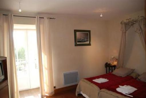 фото отеля Le Manoir Des Douets Fleuris Hotel Cancale