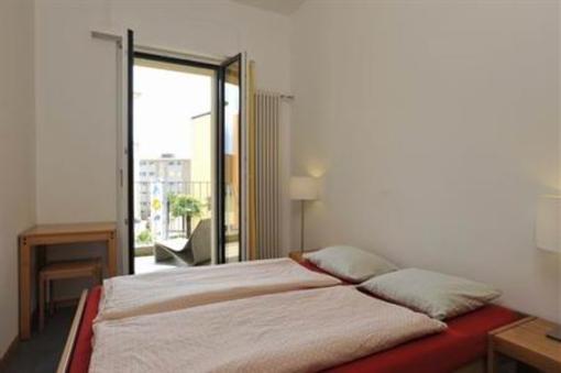 фото отеля Youth Hostel Locarno