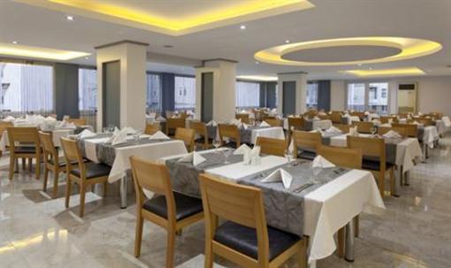 фото отеля Monarts City Hotel