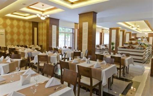 фото отеля Monarts City Hotel