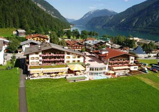 фото отеля Alpine Wellnesshotel Karwendel