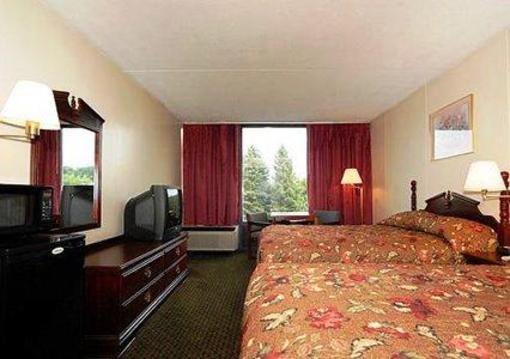 фото отеля Econo Lodge Inn & Suites Outlet Village