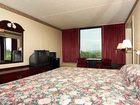 фото отеля Econo Lodge Inn & Suites Outlet Village