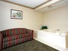 фото отеля Econo Lodge Inn & Suites Outlet Village