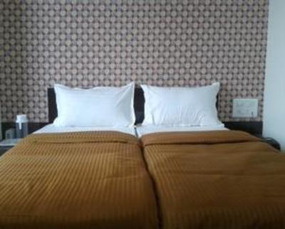 фото отеля Hotel Skyway Inn