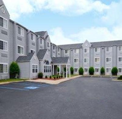 фото отеля Microtel Inn Hamilton Place