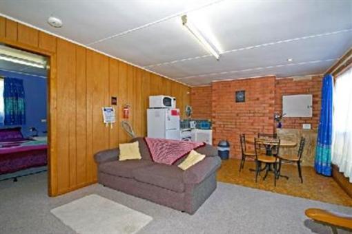 фото отеля Homelea Accommodation Spa Cottage & Apartments