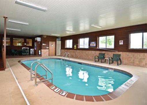 фото отеля Econo Lodge Cedar Rapids