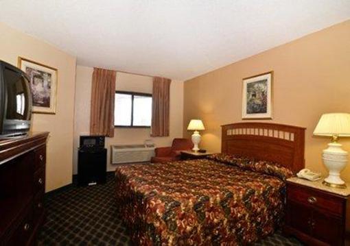 фото отеля Econo Lodge Cedar Rapids
