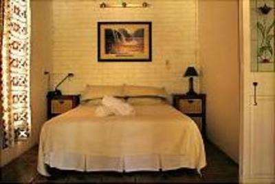 фото отеля Grungle Downs Tropical Bed and Breakfast