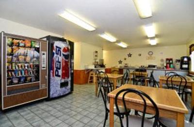 фото отеля Americas Best Value Inn Sault Sainte Marie